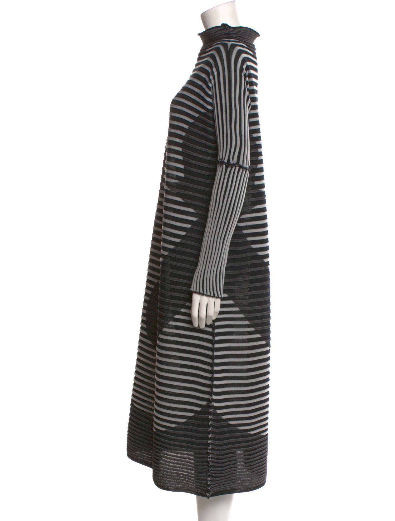 Issey Miyake 2022 Midi Length Dress