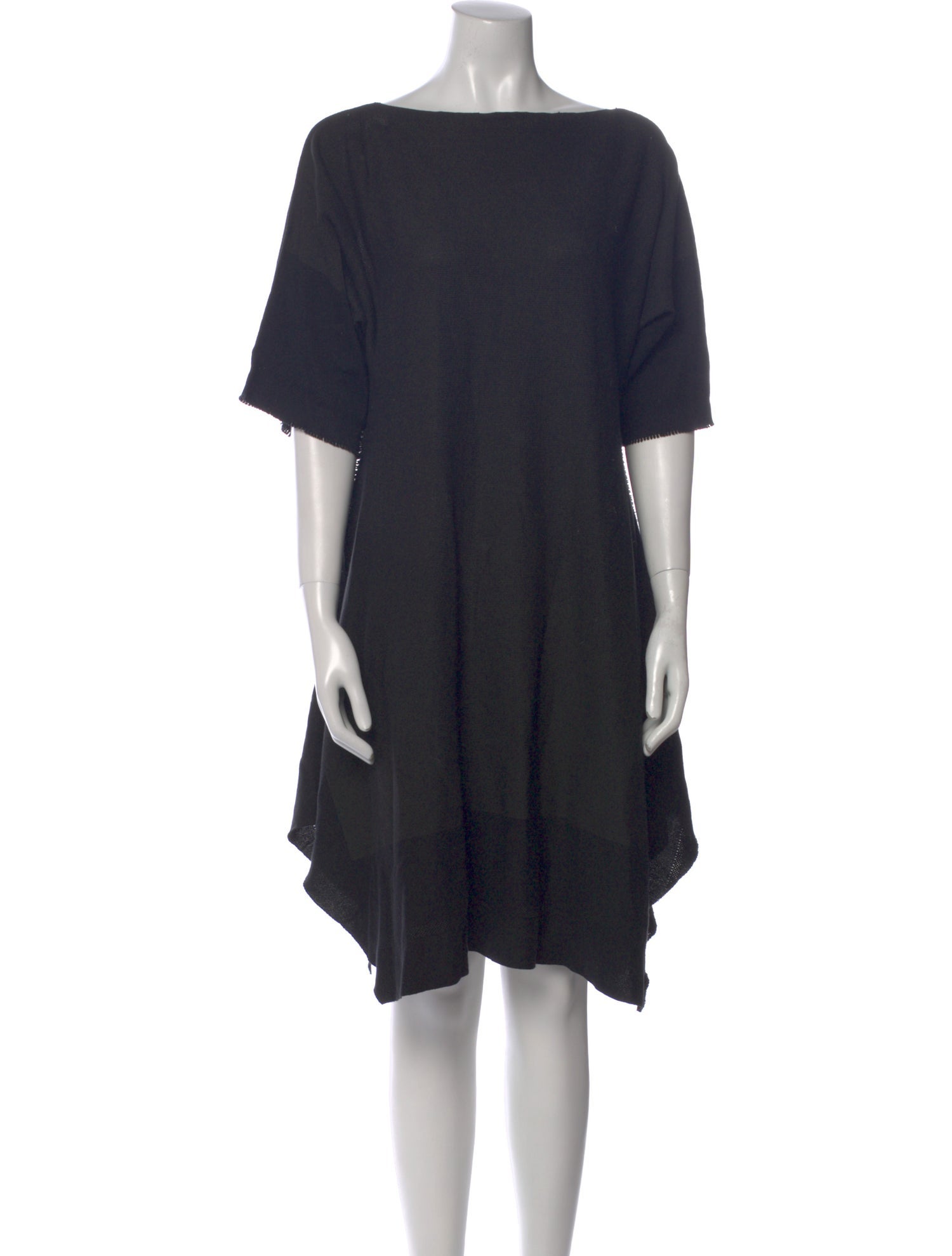 Issey Miyake Bateau Neckline Knee-Length Dress