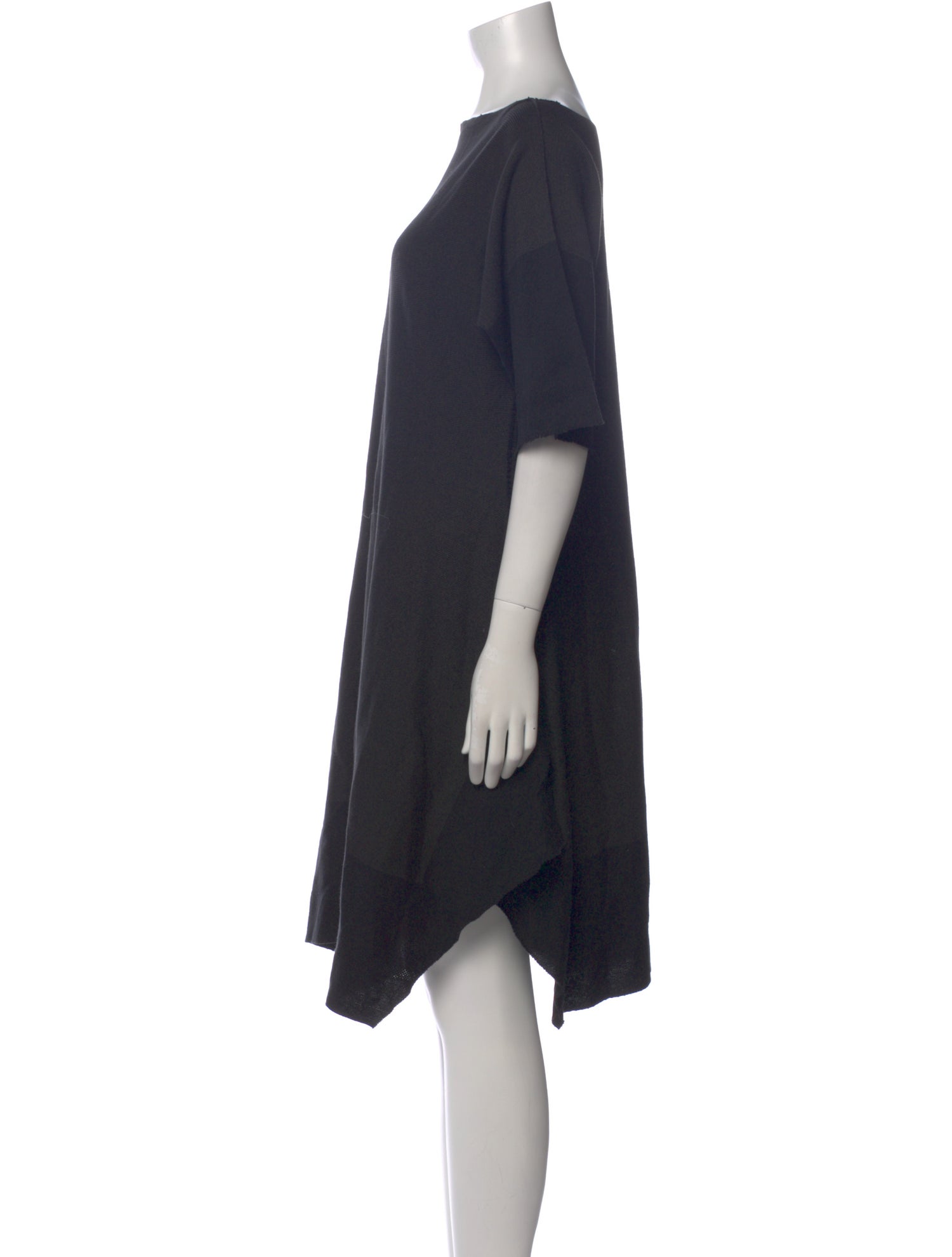 Issey Miyake Bateau Neckline Knee-Length Dress