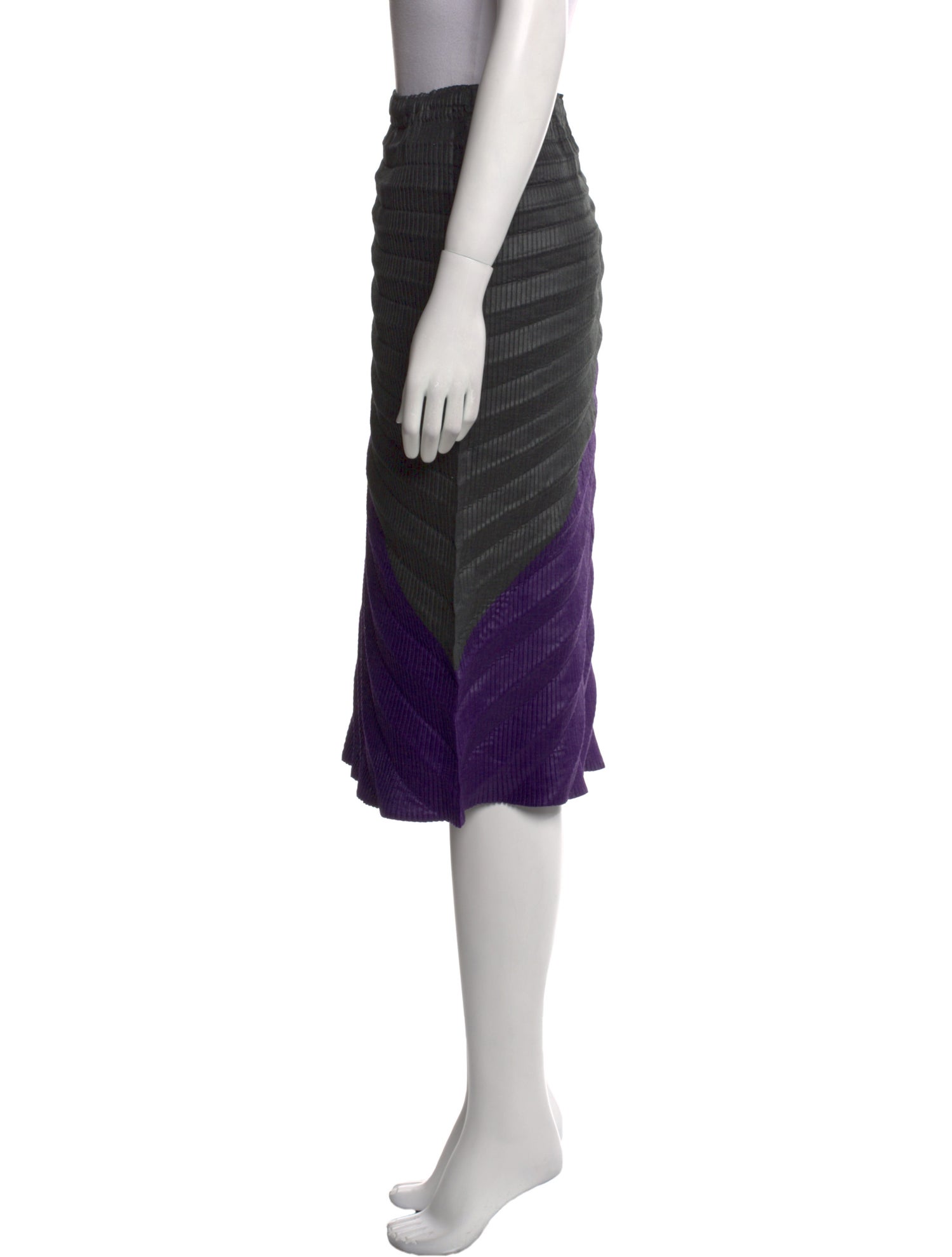 Issey Miyake Striped Knee-Length Skirt