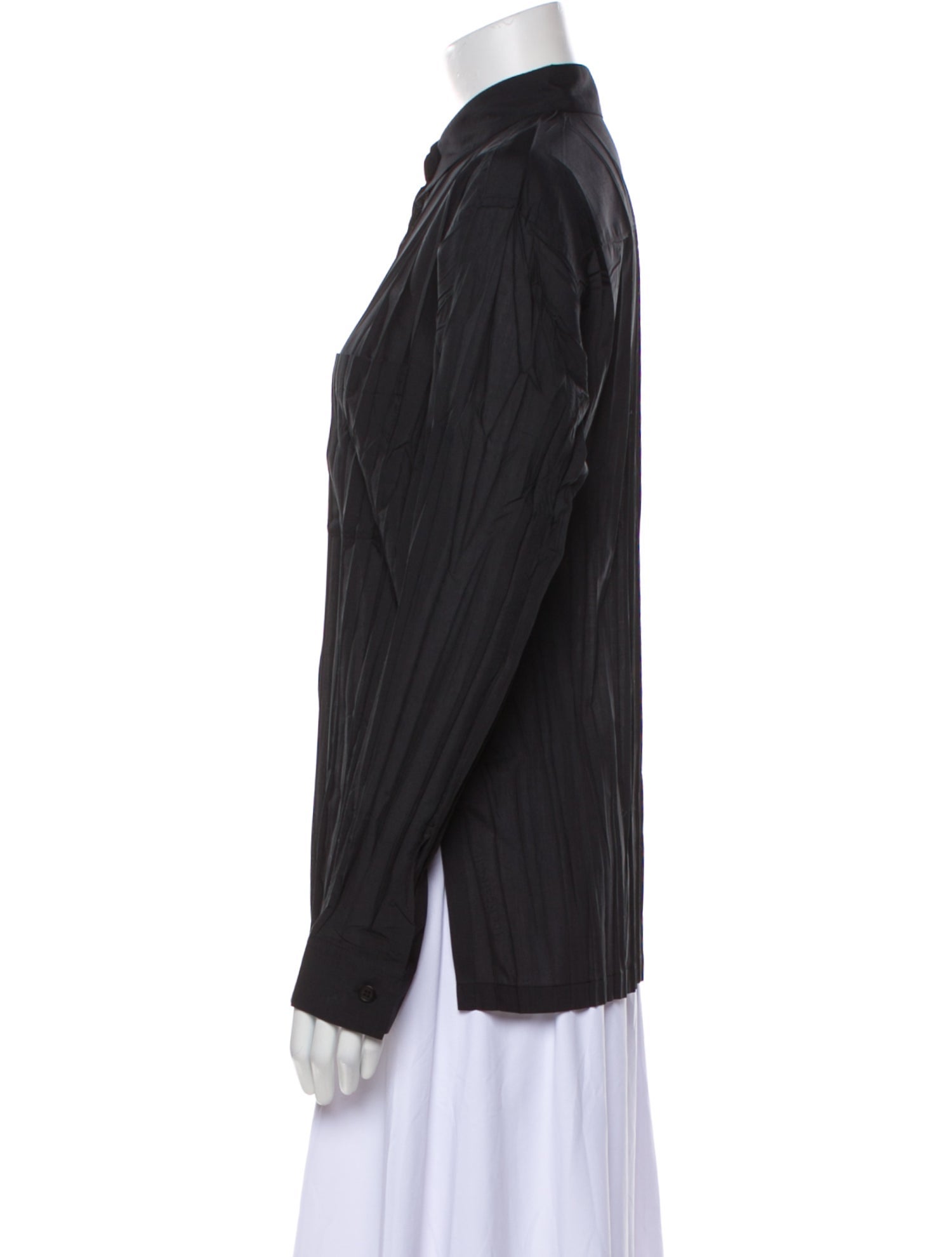 Issey Miyake Long Sleeve Button-Up Top