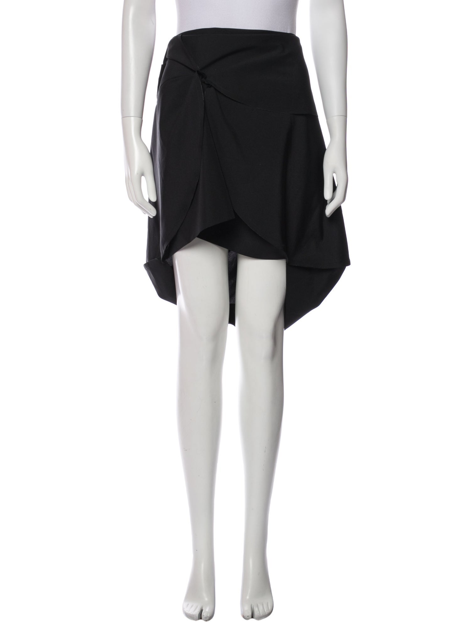 132 5. Issey Miyake Vintage Knee-Length Skirt