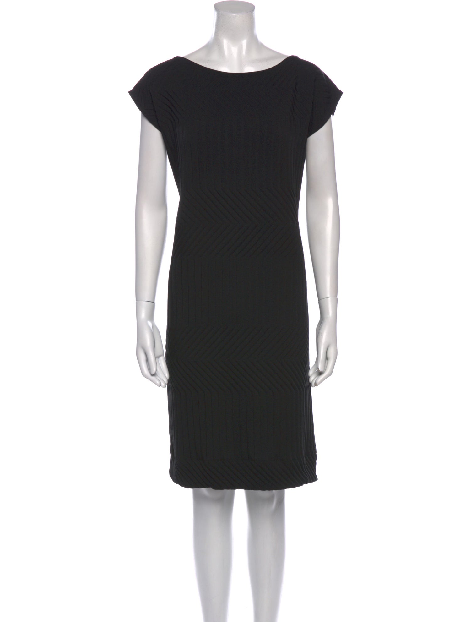 Issey Miyake Bateau Neckline Knee-Length Dress