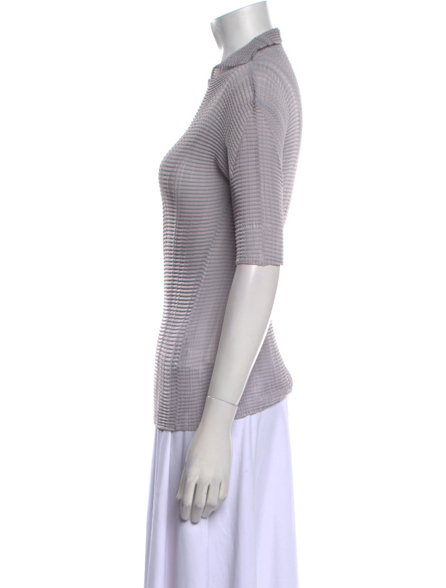 Issey Miyake 2015 V-Neck Top
