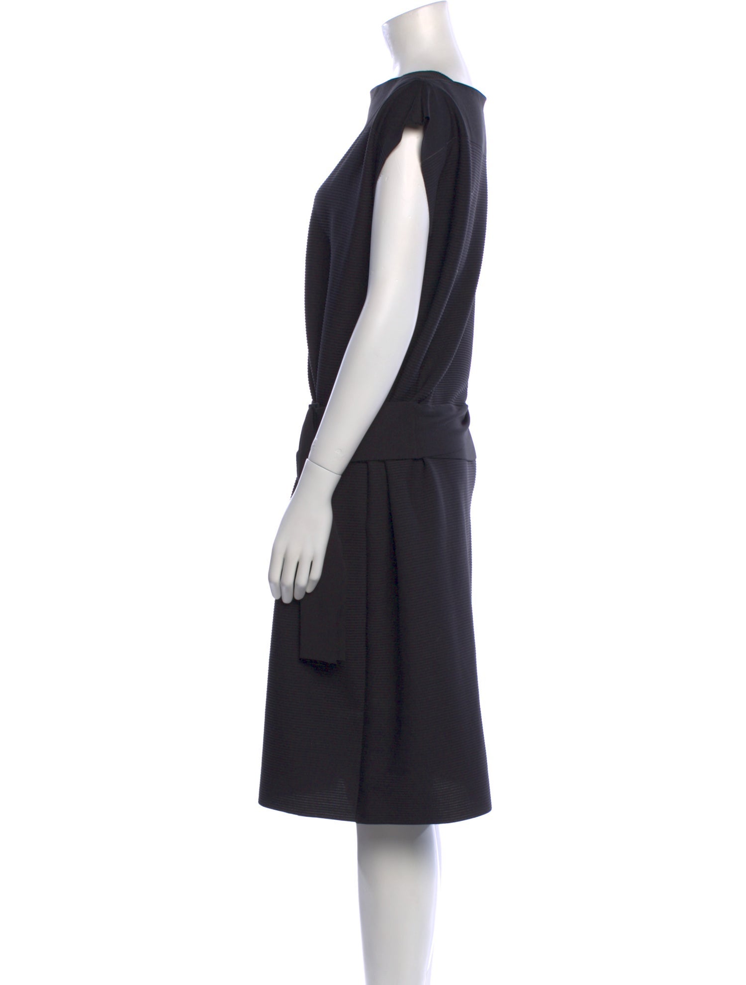 Issey Miyake Bateau Neckline Knee-Length Dress