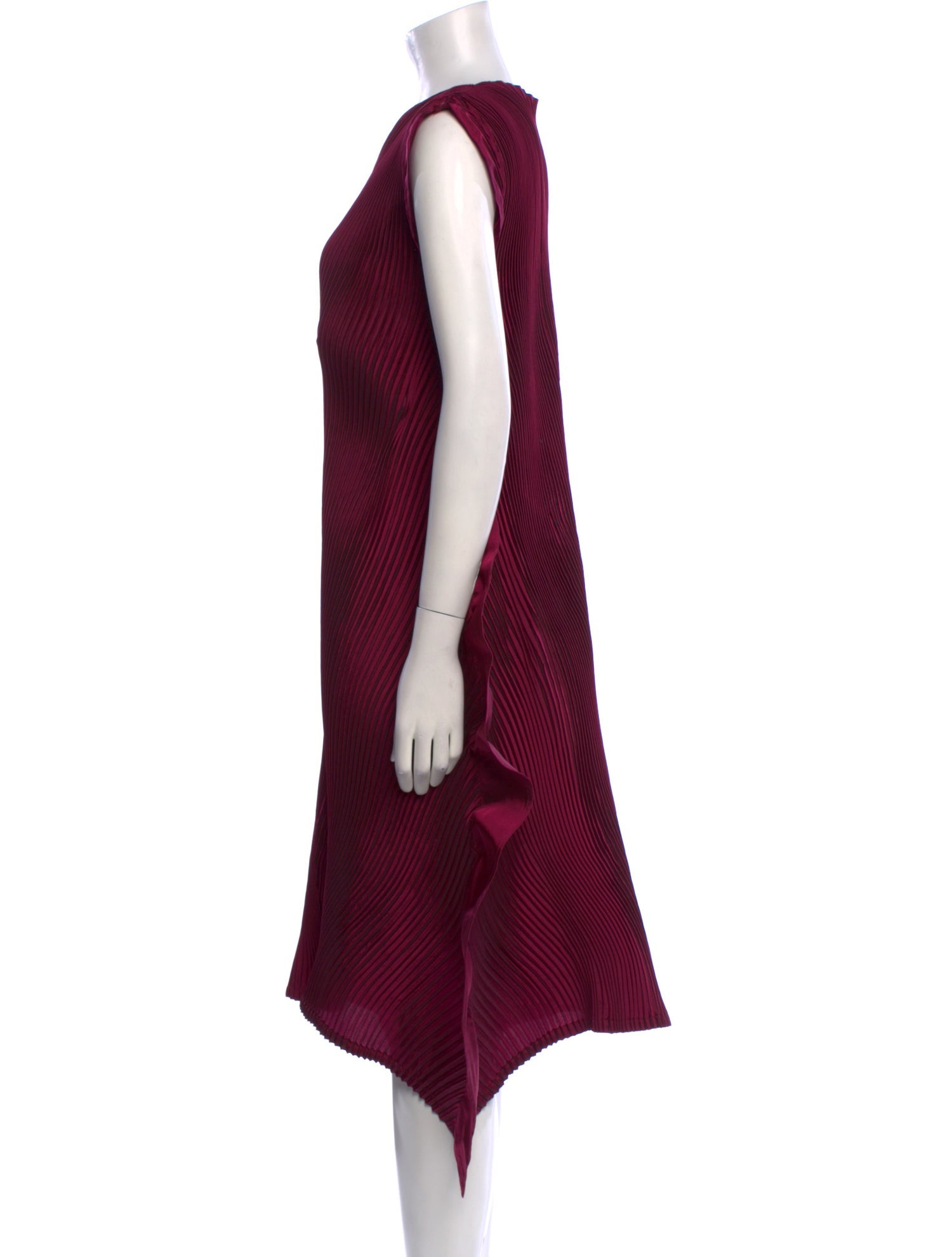 Issey Miyake 2018 Knee-Length Dress
