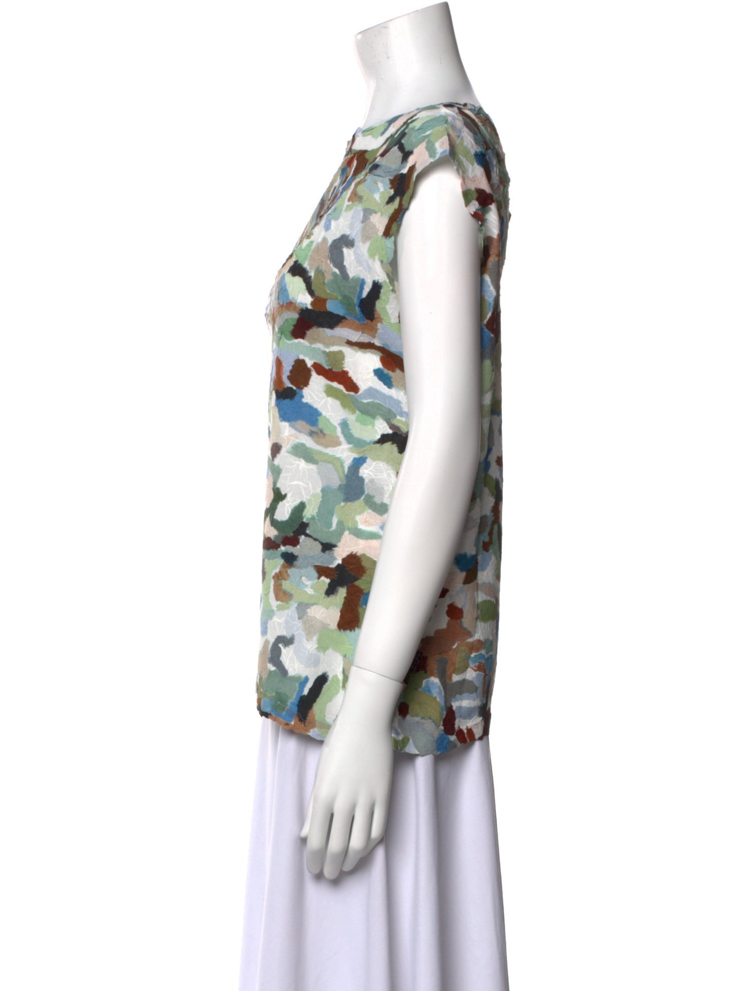 Issey Miyake Printed Scoop Neck Blouse