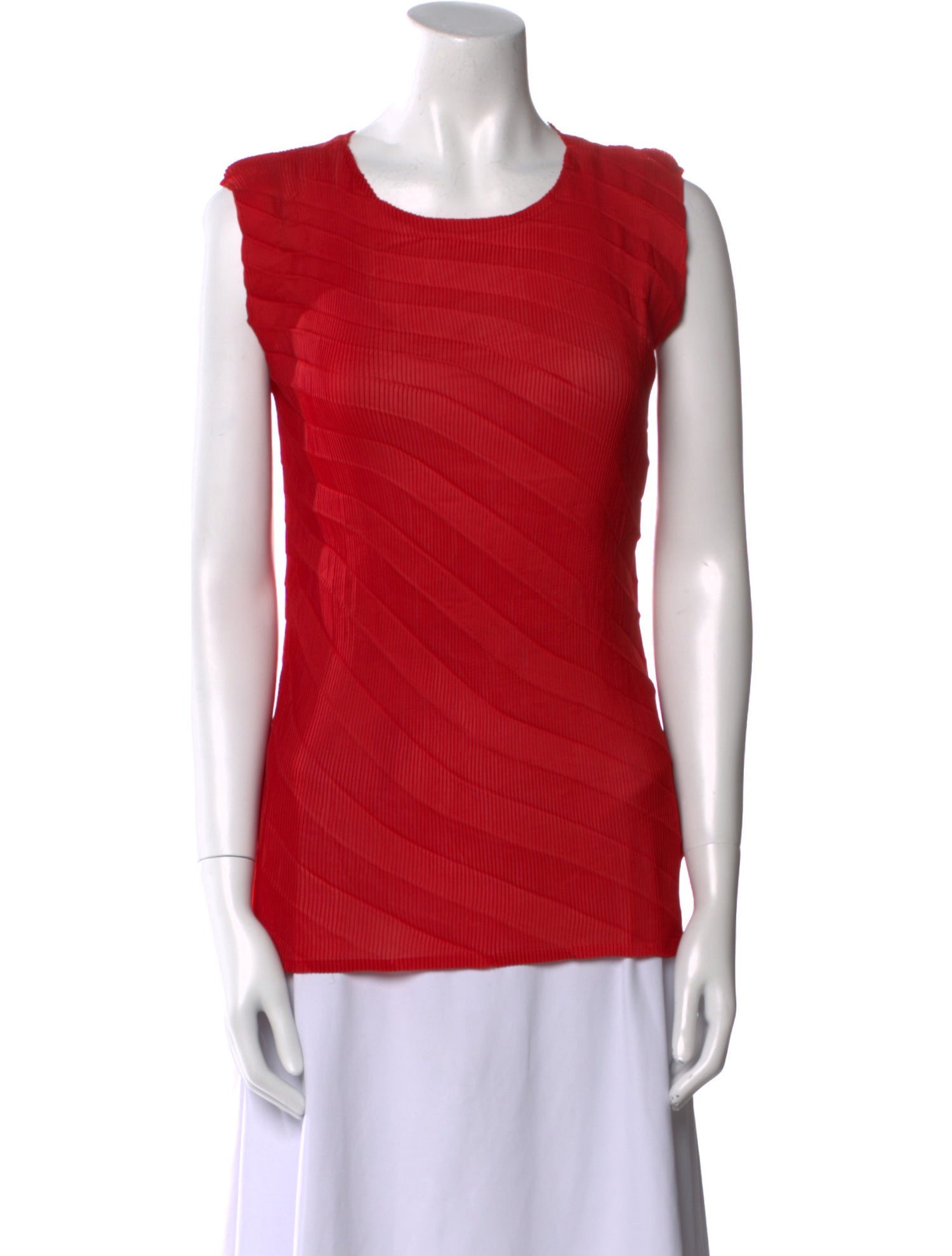 Issey Miyake Scoop Neck Sleeveless Top