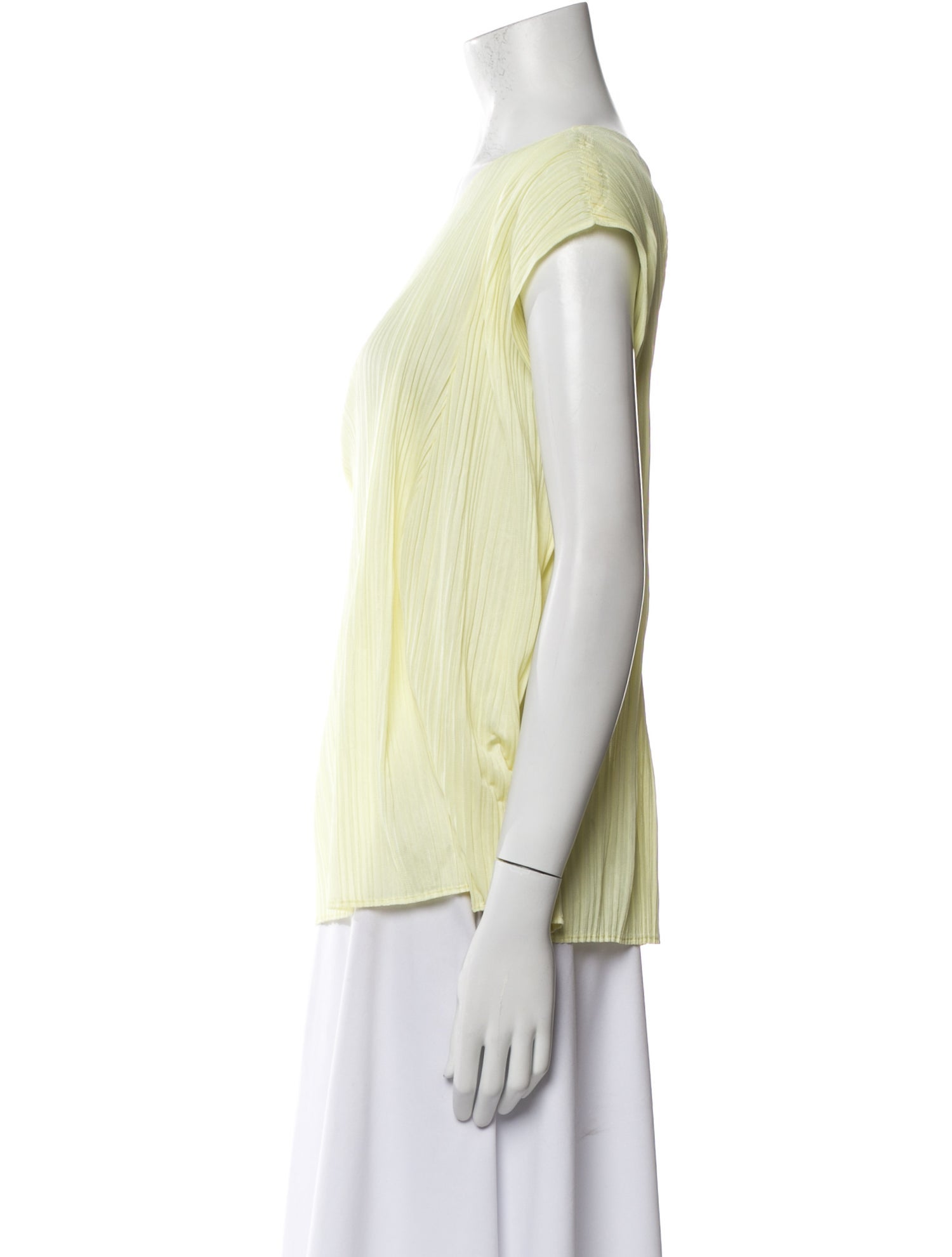 Issey Miyake V-Neck Short Sleeve Top