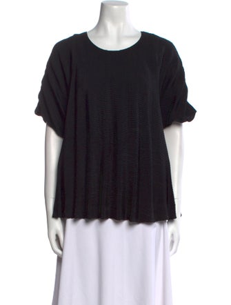 Issey Miyake Scoop Neck Short Sleeve T-Shirt