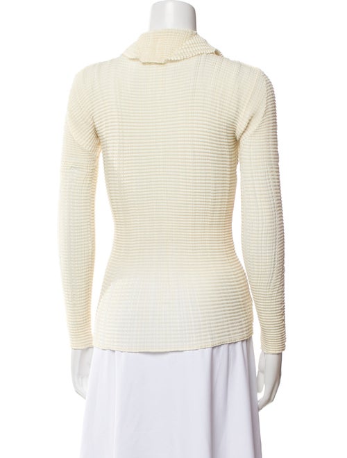 Issey Miyake Long Sleeve Button-Up Top