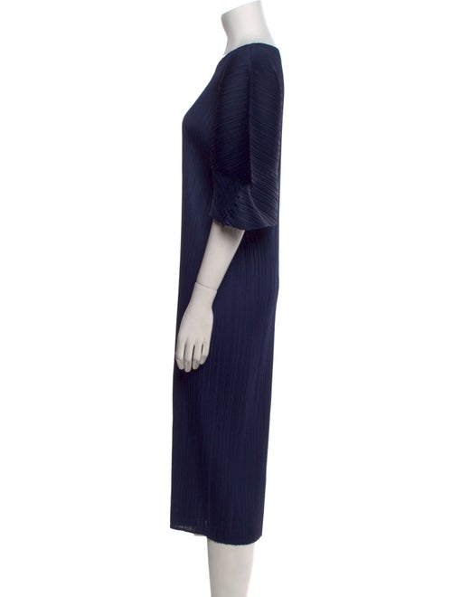 Issey Miyake Crew Neck Midi Length Dress