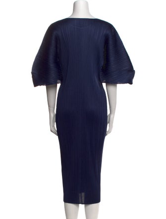 Issey Miyake Crew Neck Midi Length Dress