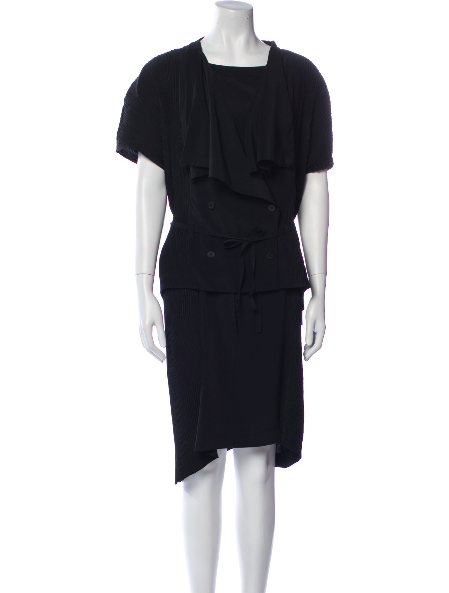 Issey Miyake Square Neckline Knee-Length Dress
