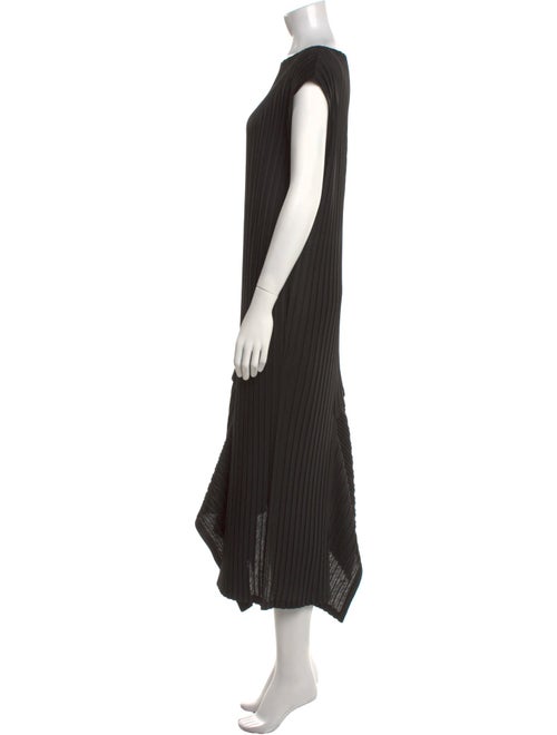 Issey Miyake Bateau Neckline Midi Length Dress