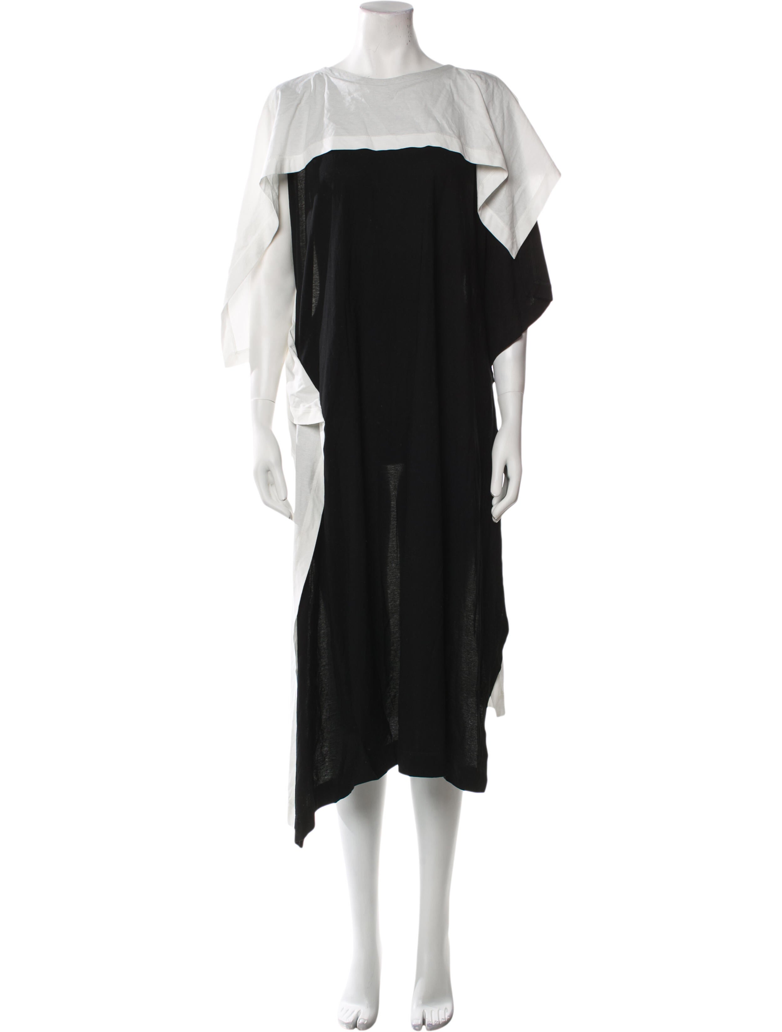Issey Miyake Crew Neck Midi Length Dress