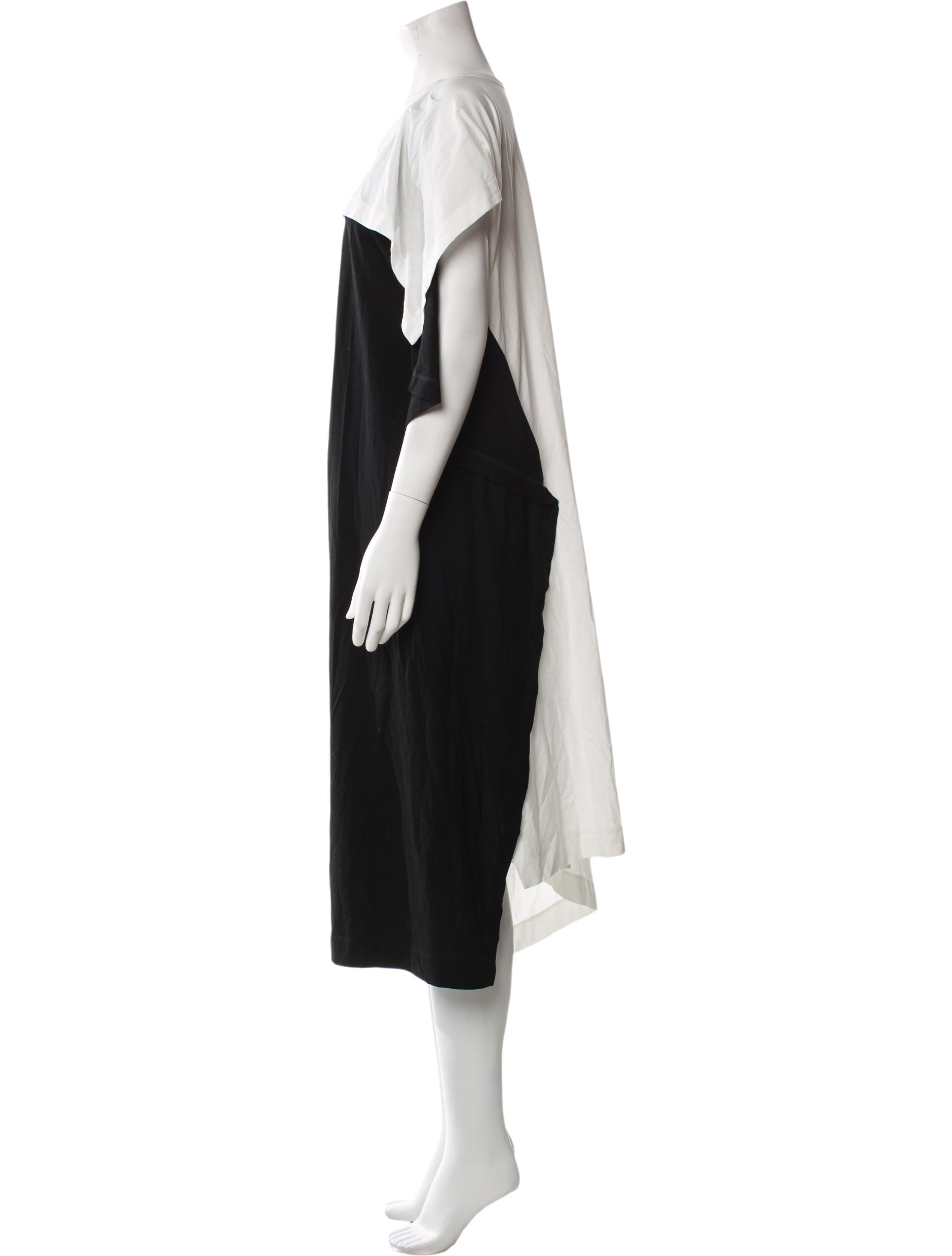 Issey Miyake Crew Neck Midi Length Dress