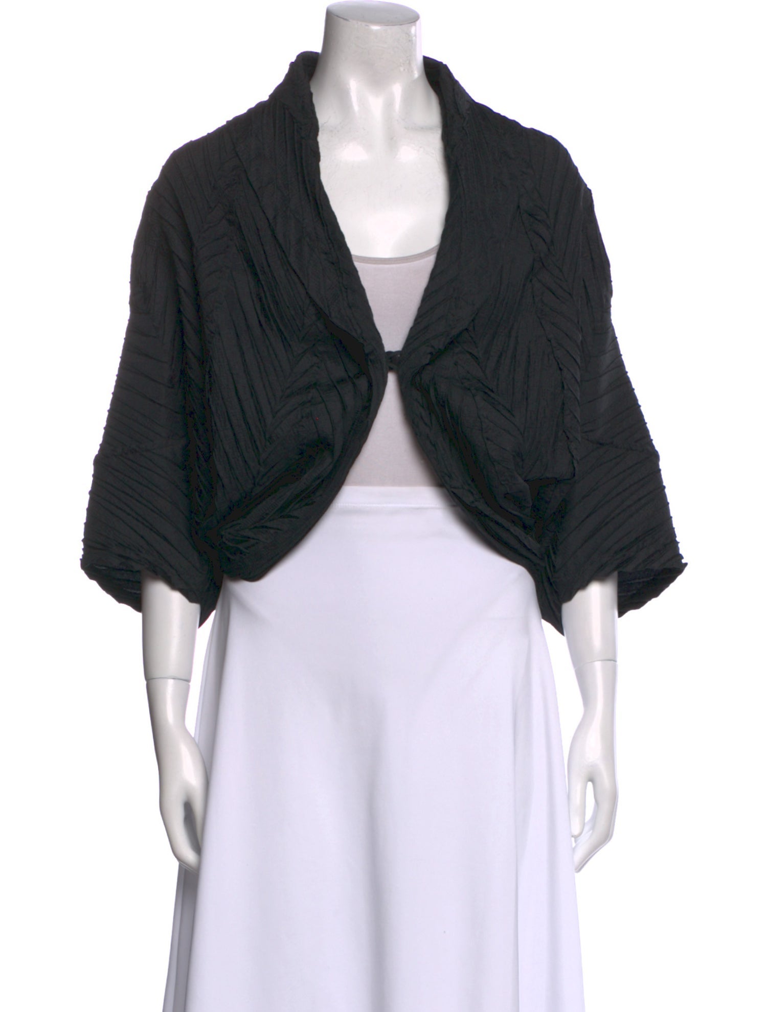 Issey Miyake V-Neck Three-Quarter Sleeve Crop Top