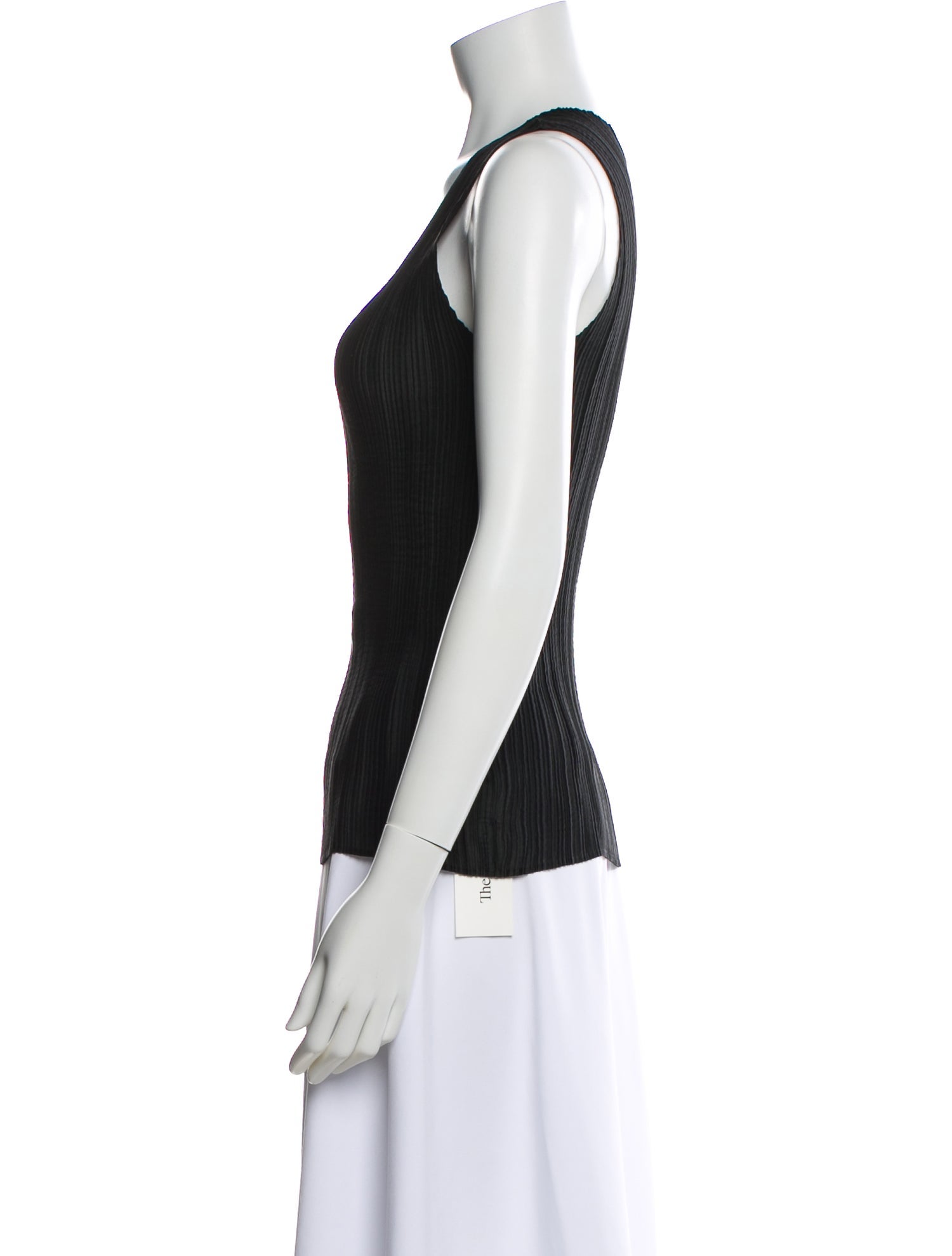 Issey Miyake Scoop Neck Sleeveless Top