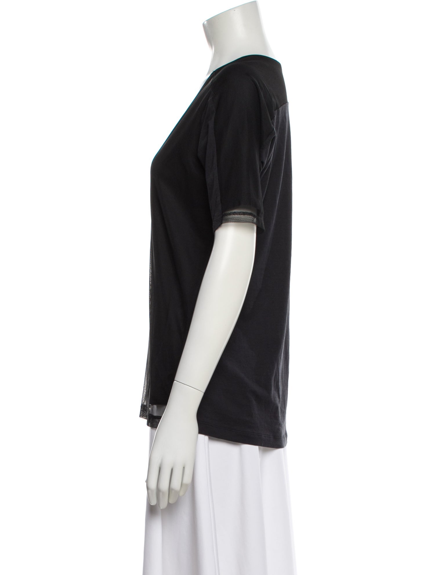 Issey Miyake Scoop Neck Short Sleeve T-Shirt
