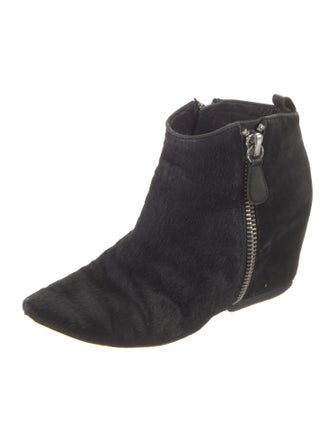 Isa Tapia Suede Boots