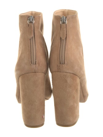 Isa Tapia Suede Boots