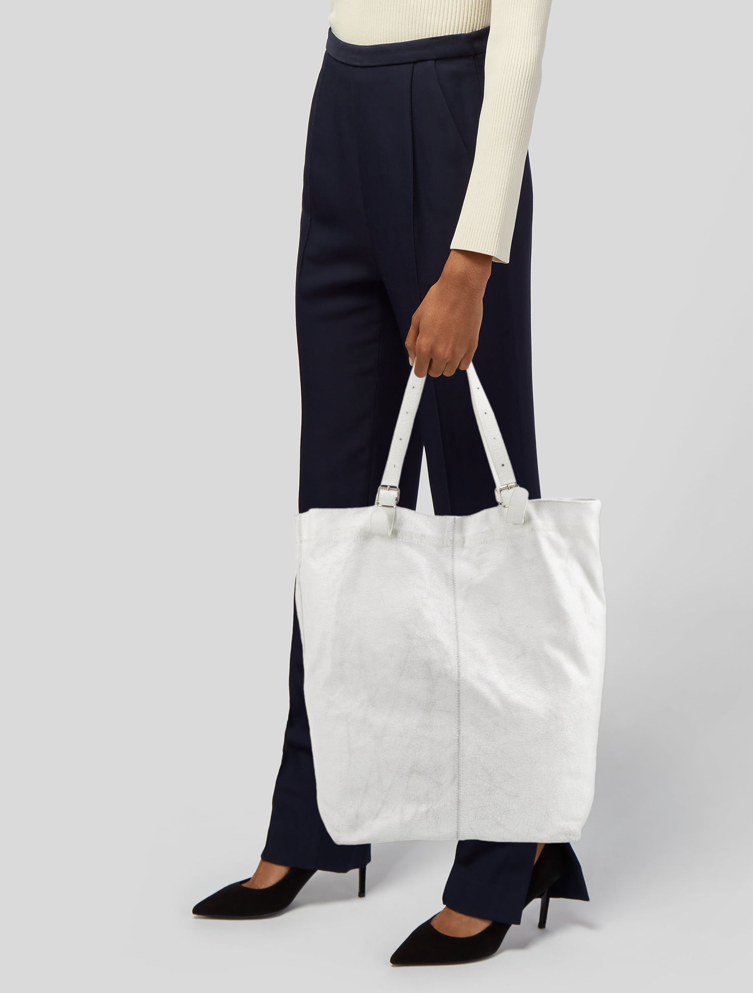 Jane August Leather Shoulder Bag