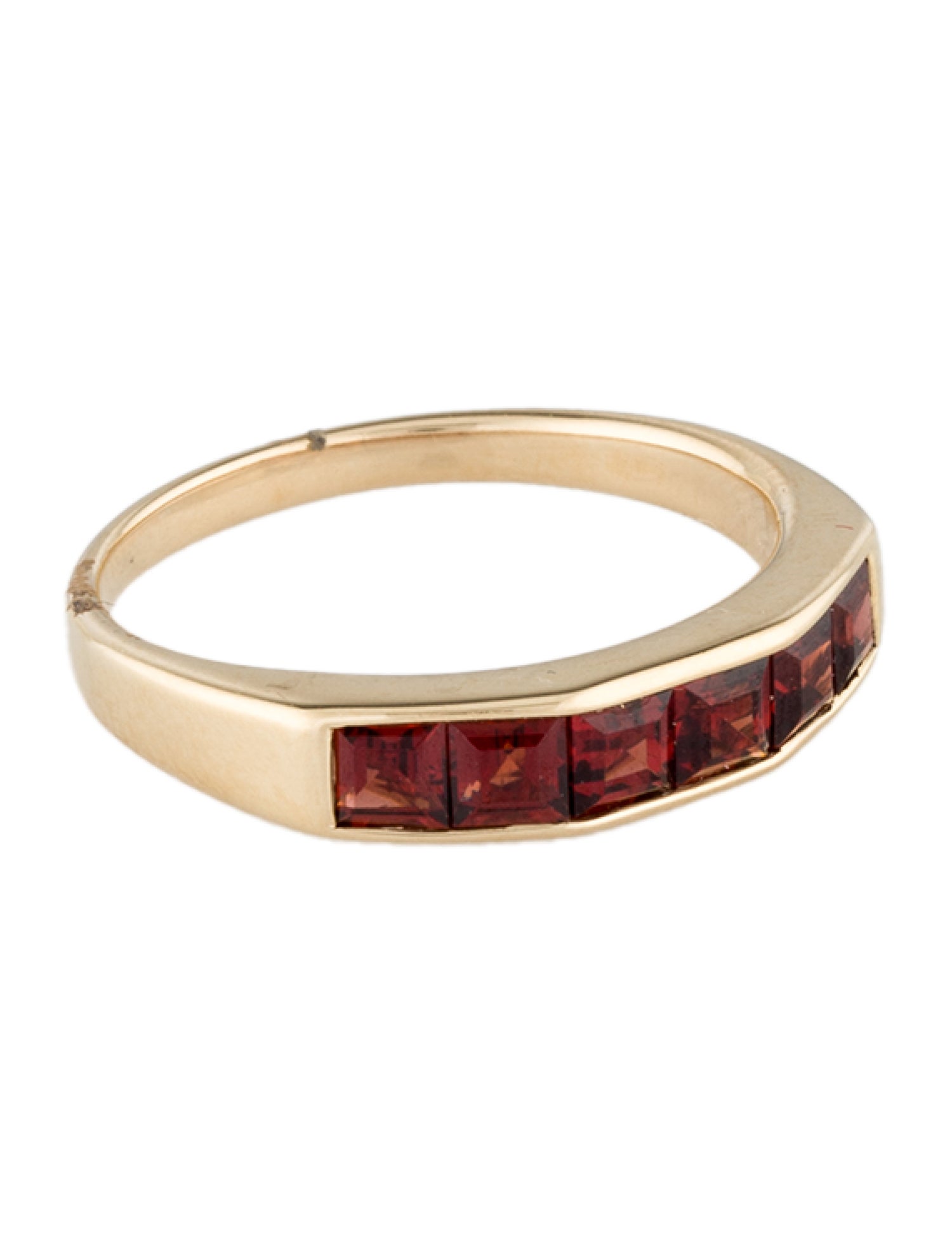 Jewelmak 14K Garnet Band