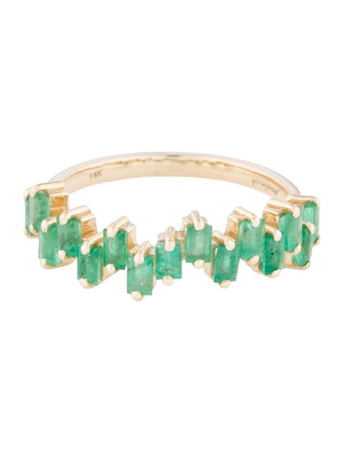 Jewelmak 14K Emerald Band