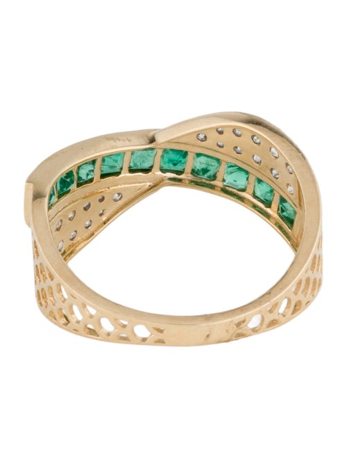 Jewelmak 14K Emerald & Diamond Crossover Band