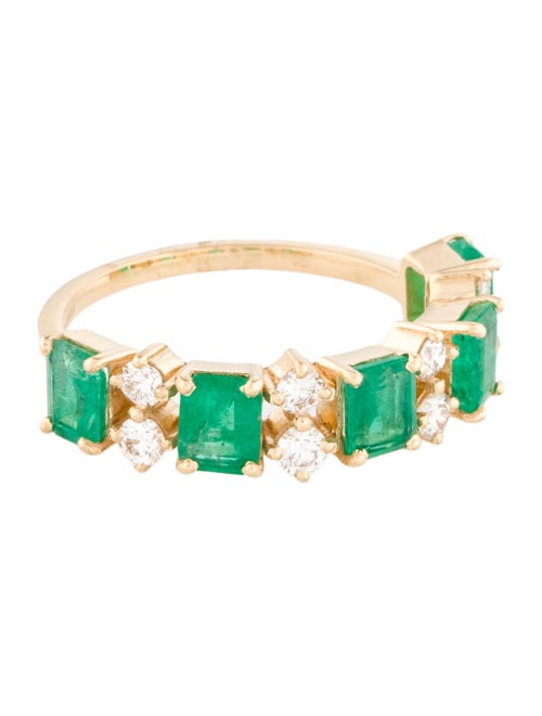 Jewelmak 14K 1.45ctw Emerald & Diamond Band