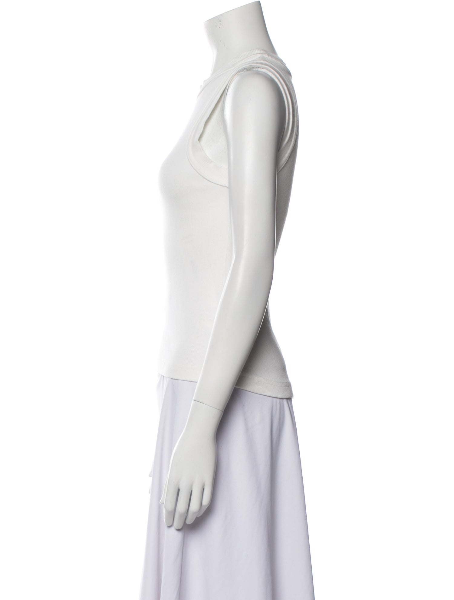 Renggli Crew Neck Sleeveless Top