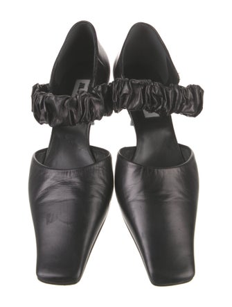 Jil Sander Leather D'Orsay Pumps
