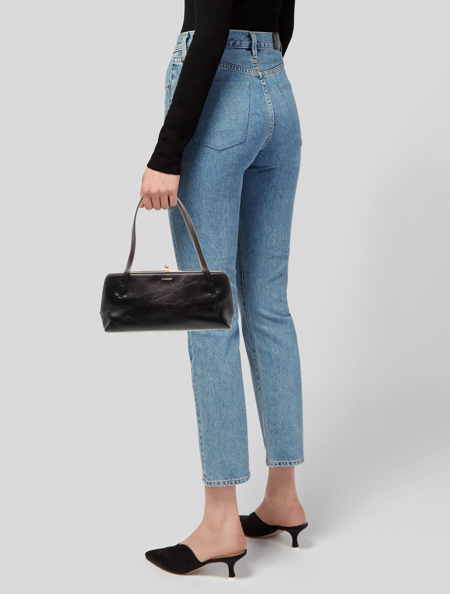 Jil Sander Leather Goji Pillow Medium - Black Shoulder Bags
