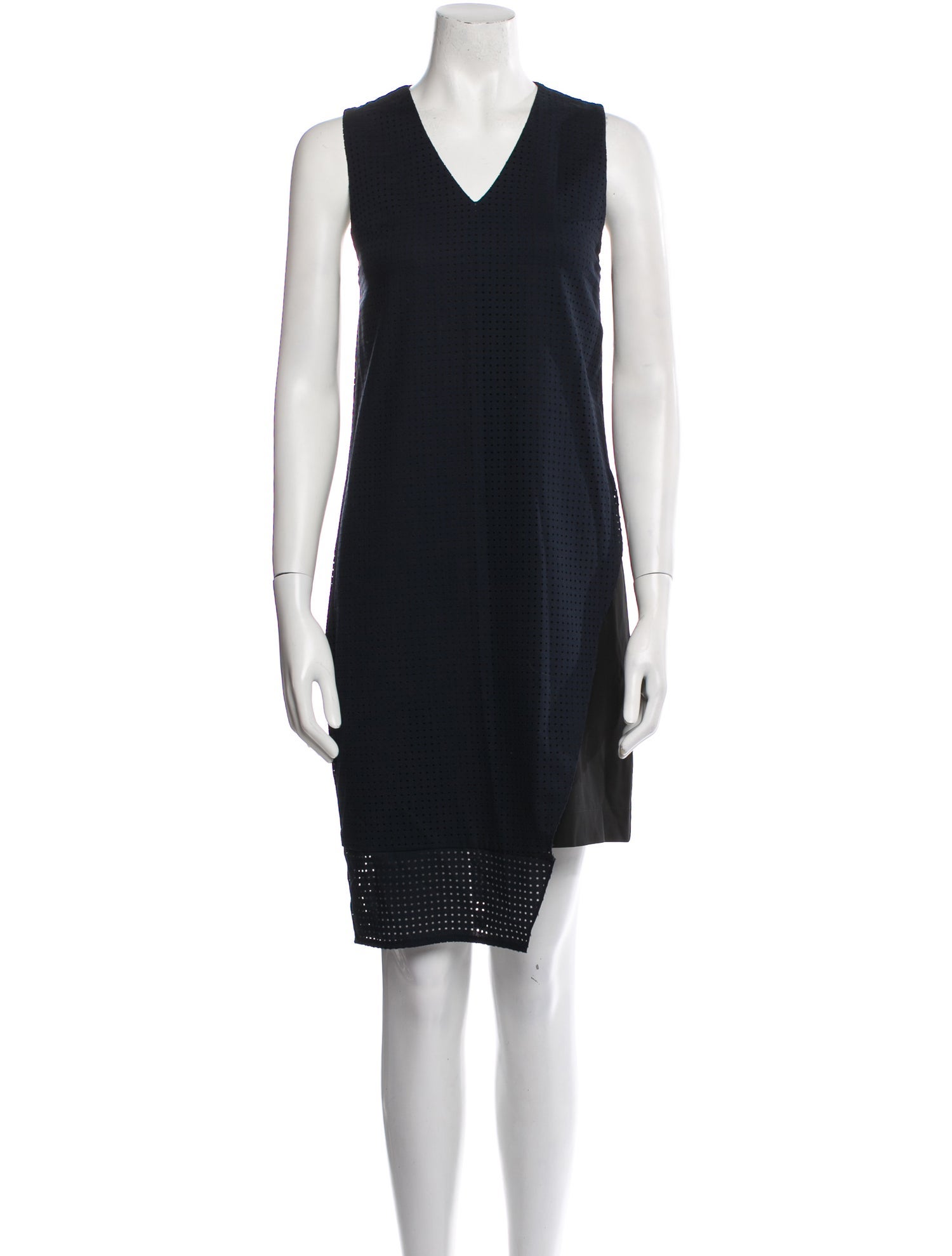 Ji Oh V-Neck Knee-Length Dress