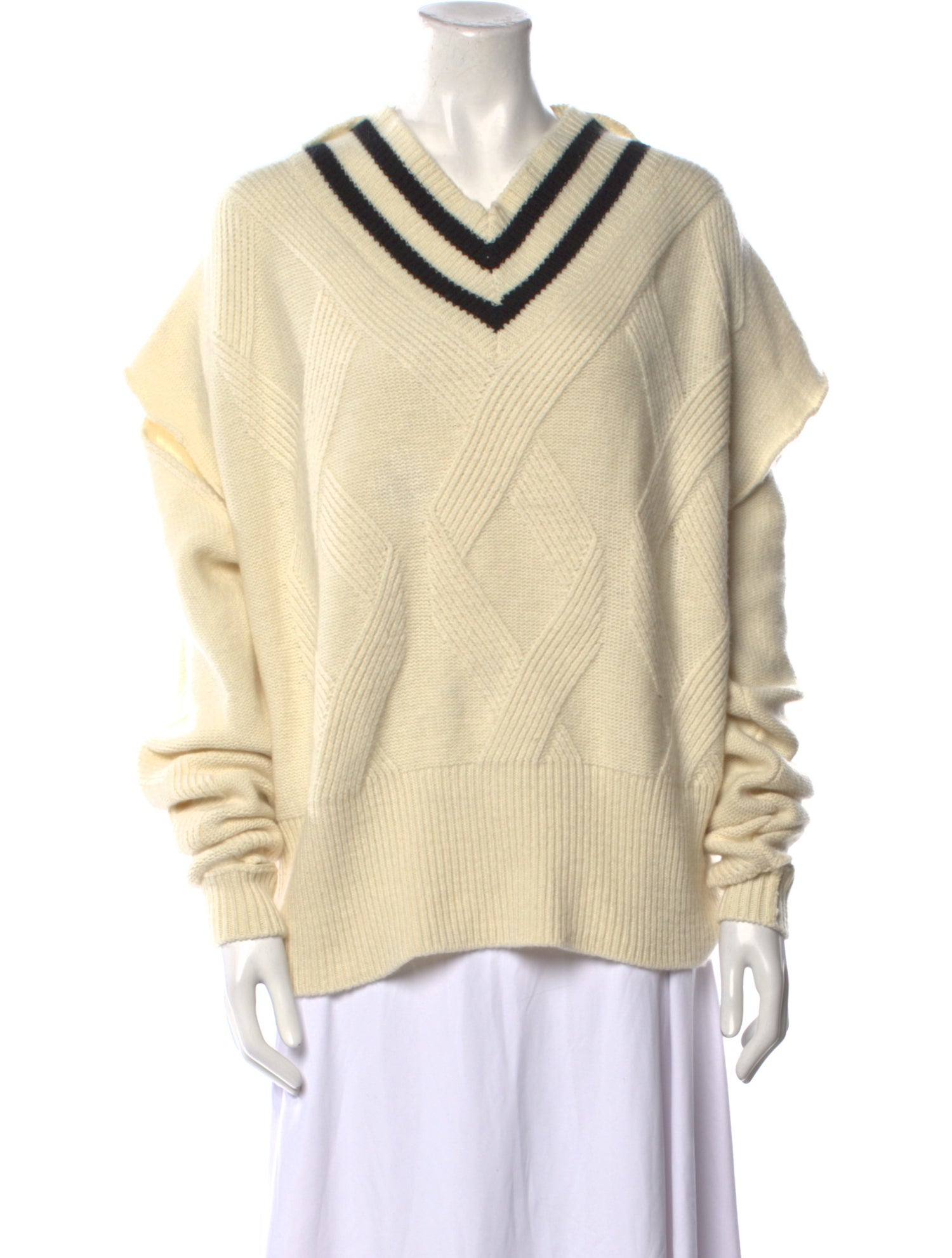 Ji Oh Wool V-Neck Sweater