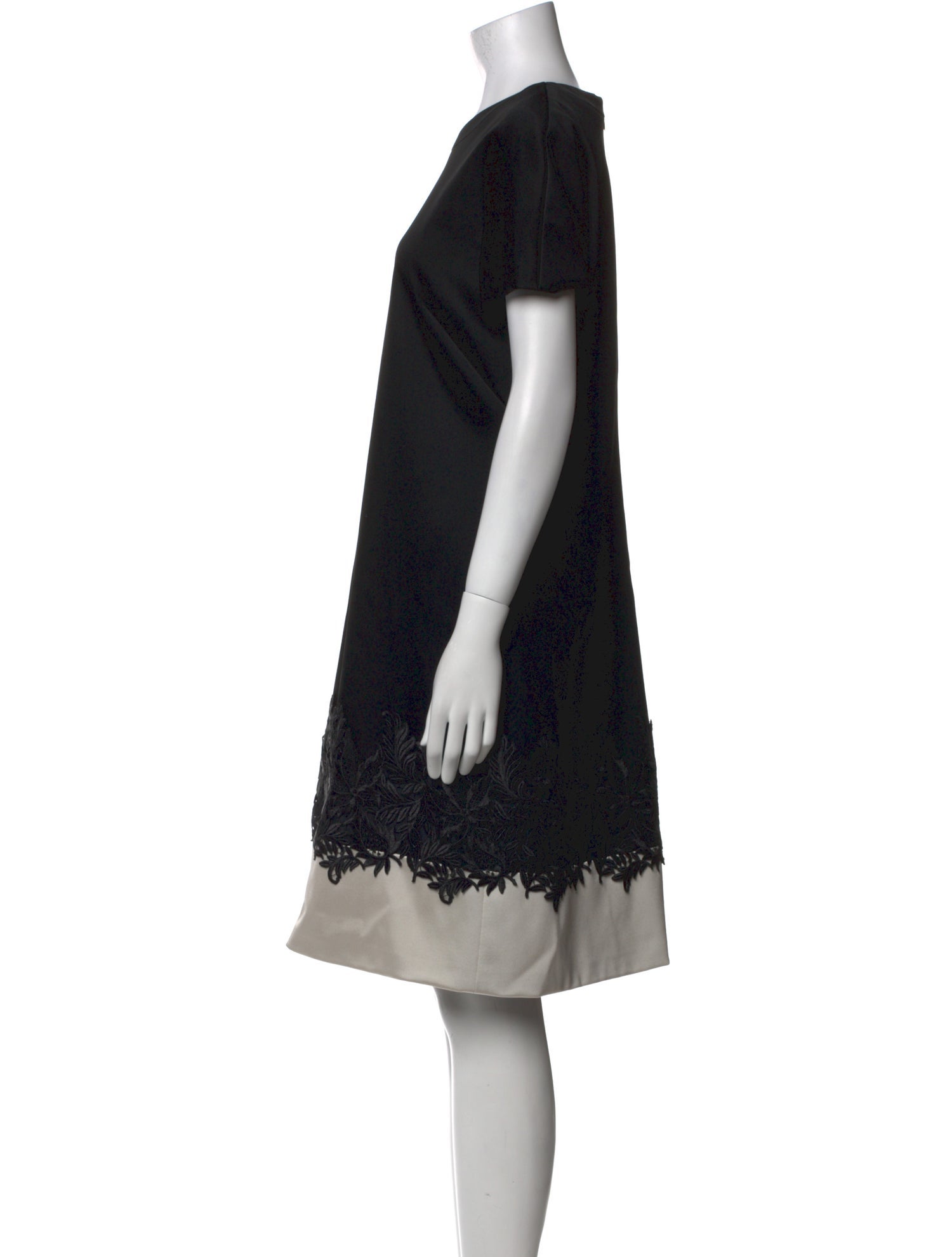 J. Mendel Lace Pattern Knee-Length Dress