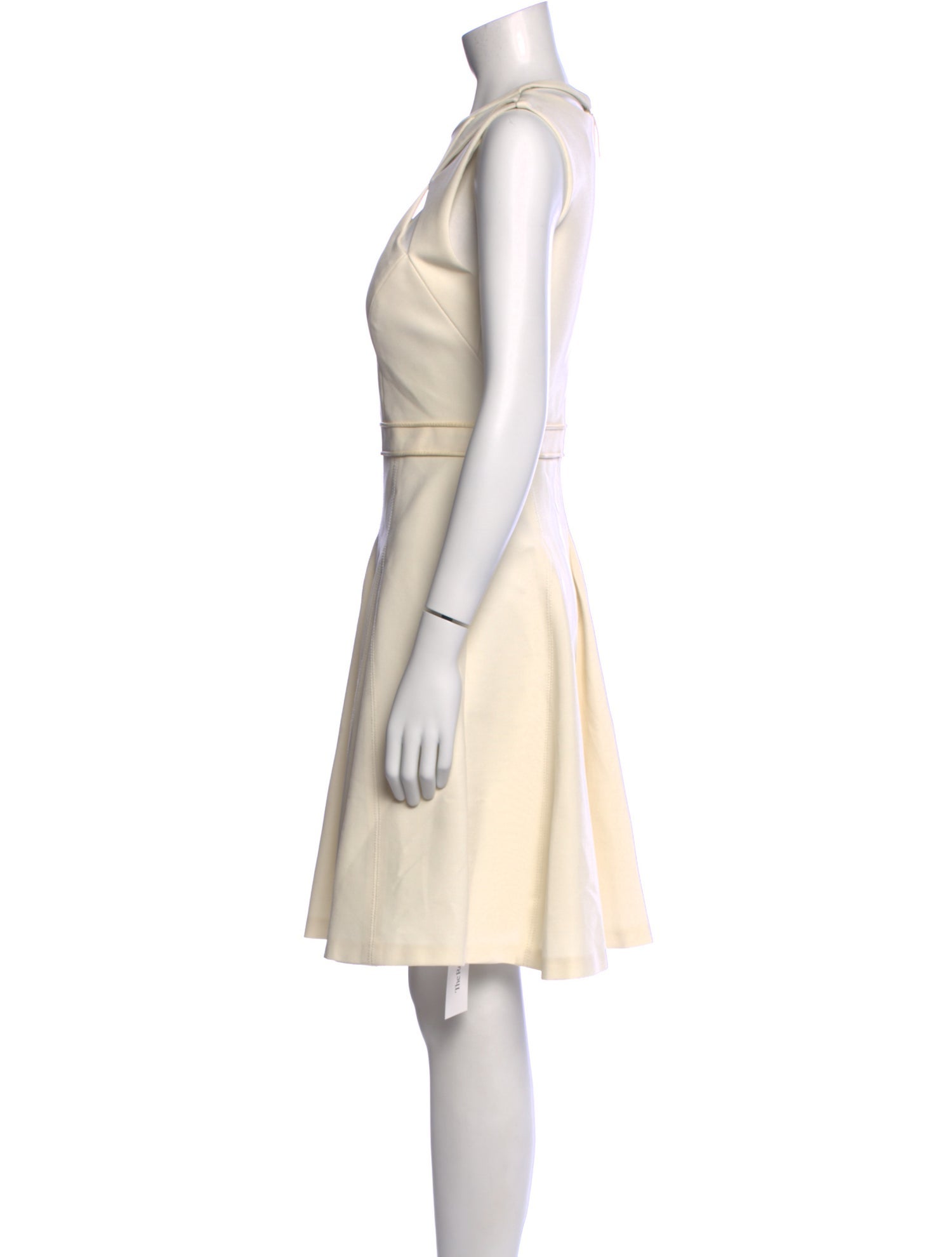white dress a line mini Flirty Dress- Women's Corset Dress- Short White Large US Size:Custom size Color-Pink line%20design%0D%0AConcealed%20zipper%20at%20back%0D%0AGentle%20Dry%20Clean%20Only%0D%0ALength%3A%20Mini%0D%0A%0D%0AMATERIAL%3A%0D%0A%0D%0APolyester%20%2B%20Cotton%0D%0AHigh%20quality%20durable%20fabric Halterneck Bust Detail A-Line