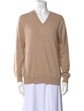 Johnstons of Elgin Cashmere V-Neck Sweater