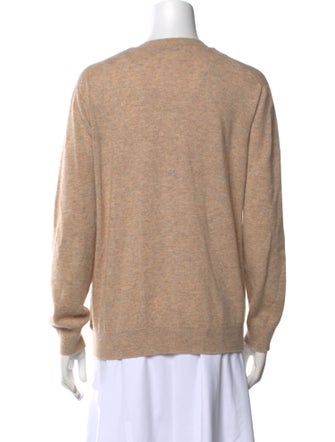 Johnstons of Elgin Cashmere V-Neck Sweater