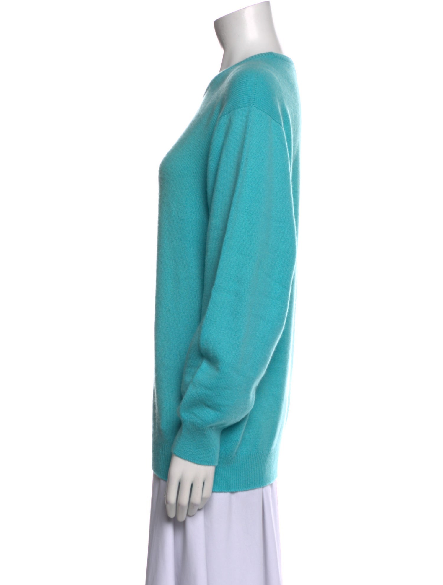 Johnstons of Elgin Cashmere Scoop Neck Sweater