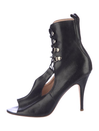 Jerome C. Rousseau Leather Pumps