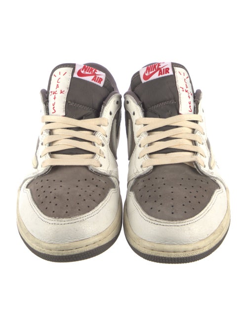 Jordan x Travis Scott 1 Retro Low OG SP 'Reverse Mocha' Sneakers