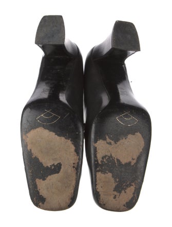 Karl Lagerfeld Suede Pumps