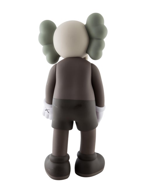 KAWS 4-Piece 2021 Family Open Edition Figurine Set