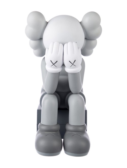 KAWS 2013 Passing Through Companion Figure