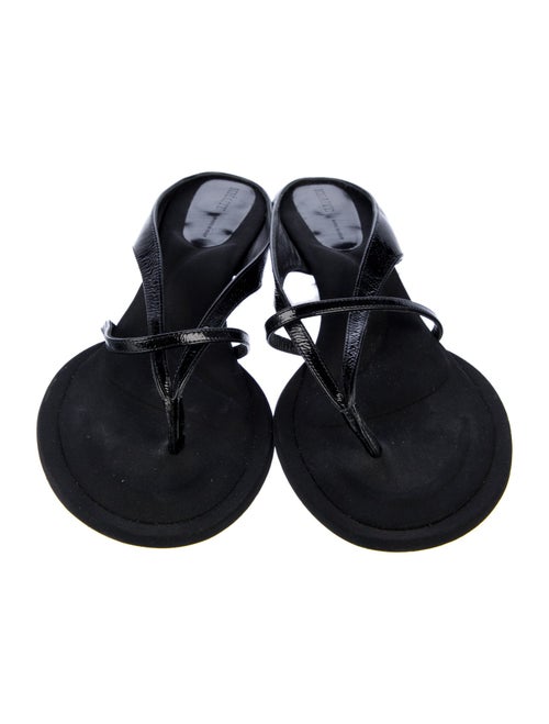 Khaite Patent Leather Flip Flops