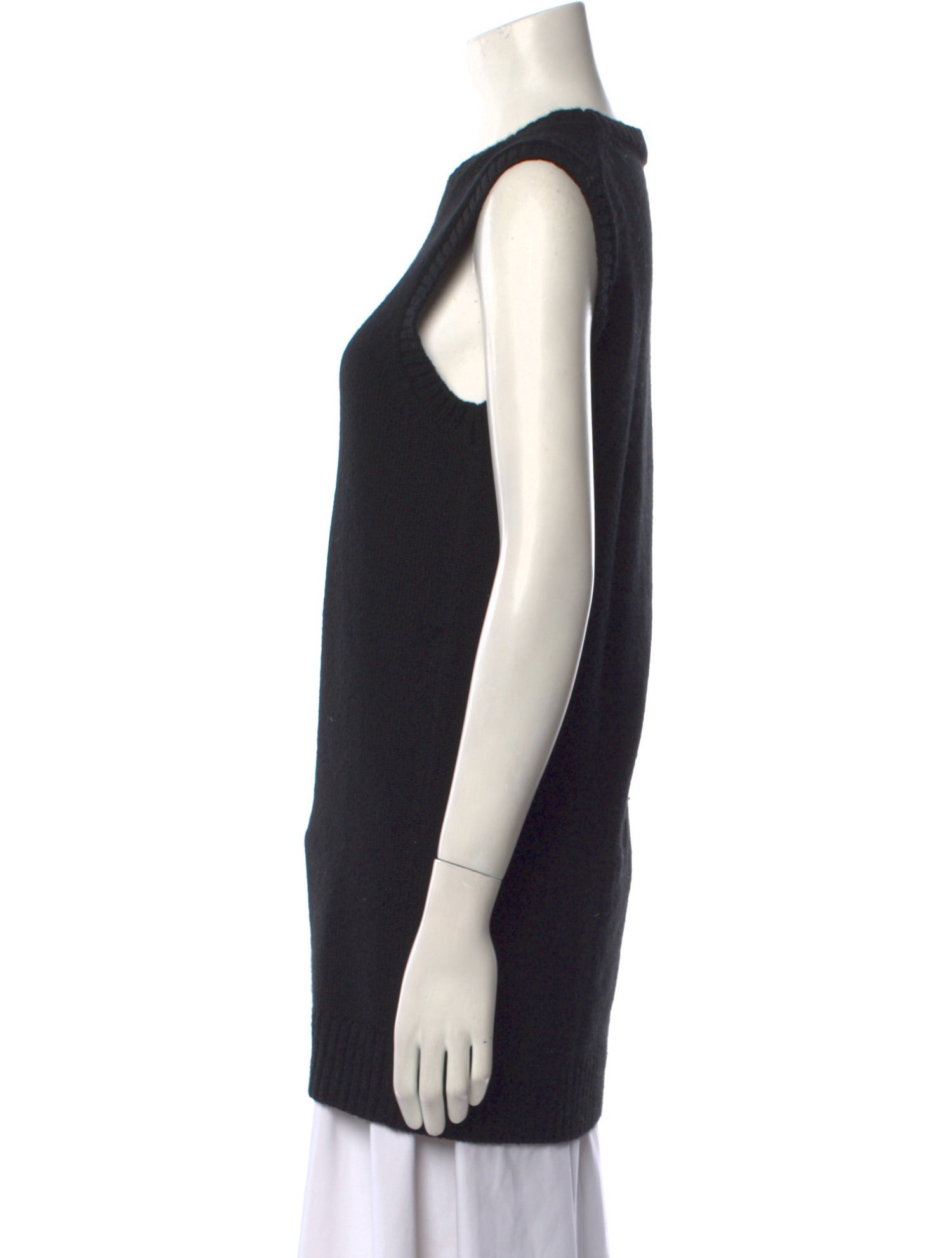 Khaite Cashmere Crew Neck Sweater