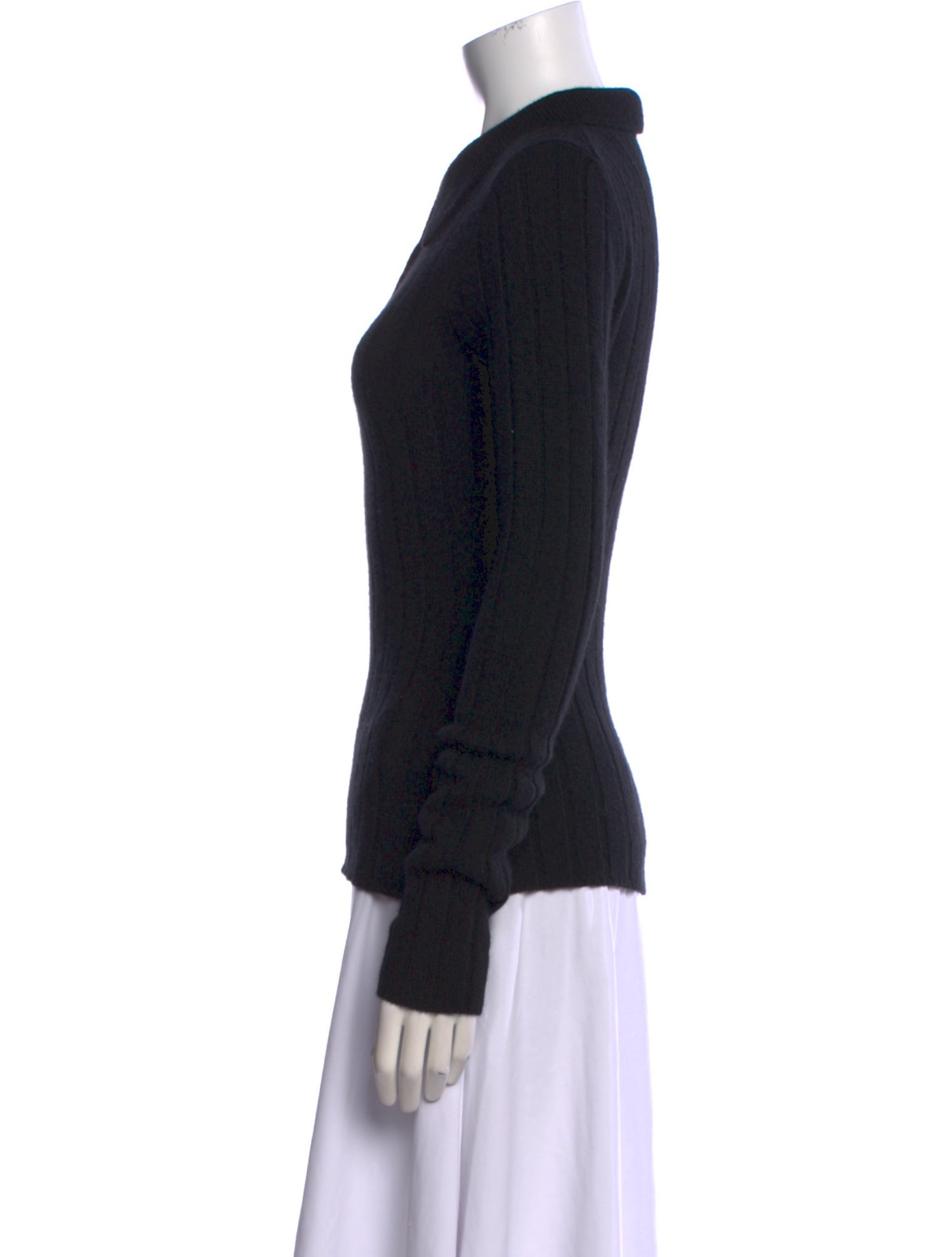 Khaite Cashmere Crew Neck Sweater
