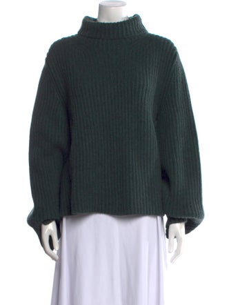 Khaite Cashmere Turtleneck Sweater